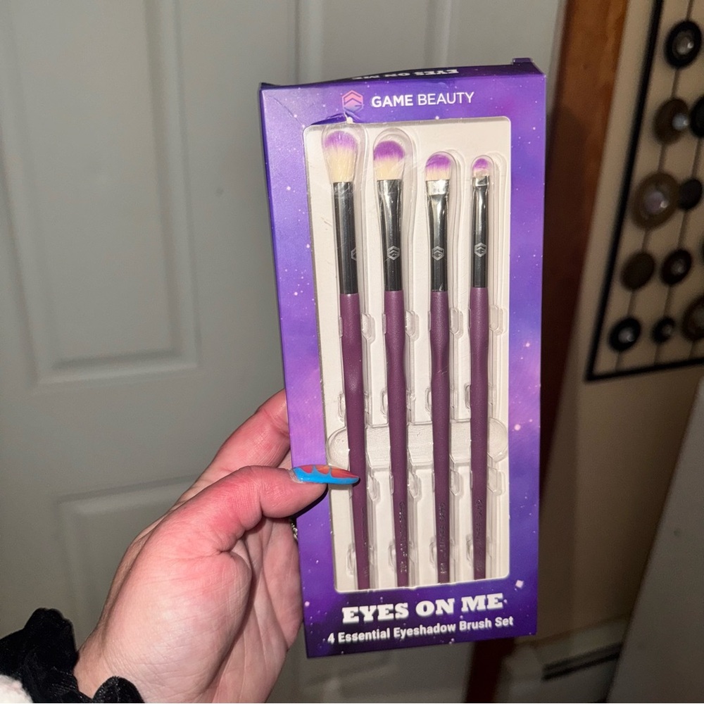 Eyes on me brush set
